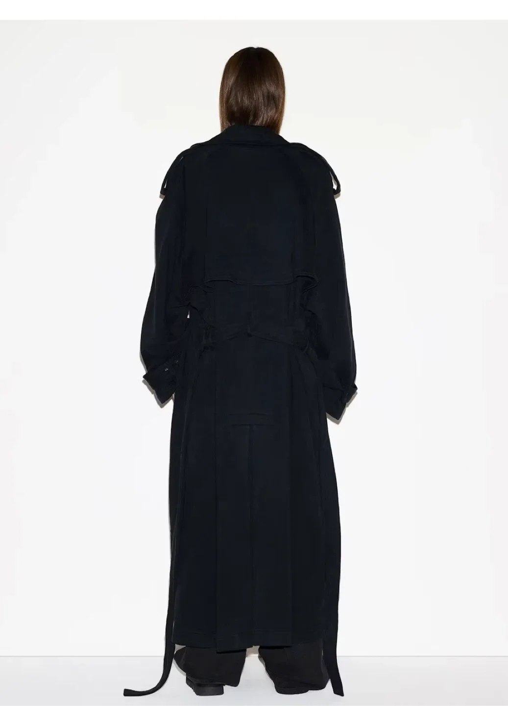 SKIMS Black Trench Coat image indicator(3)