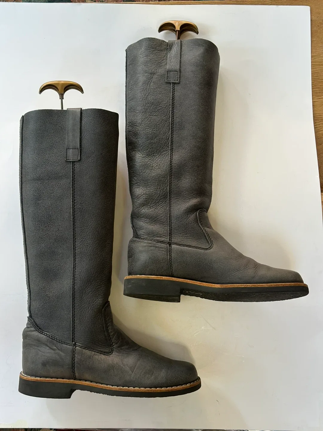 ROOTS  Knee High Nubuck Leather Boots - size 8 image indicator(4)