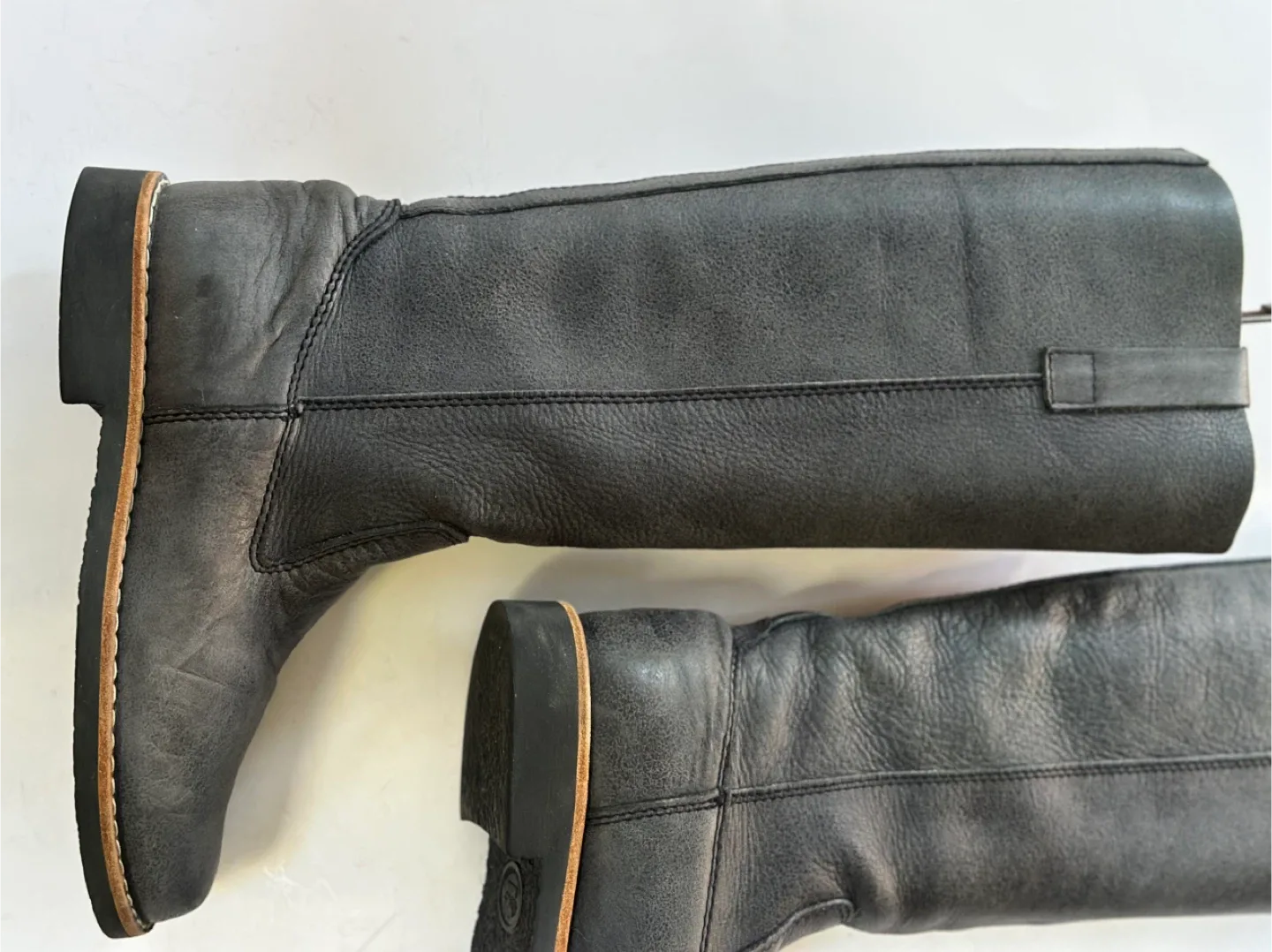 ROOTS  Knee High Nubuck Leather Boots - size 8 image indicator(8)