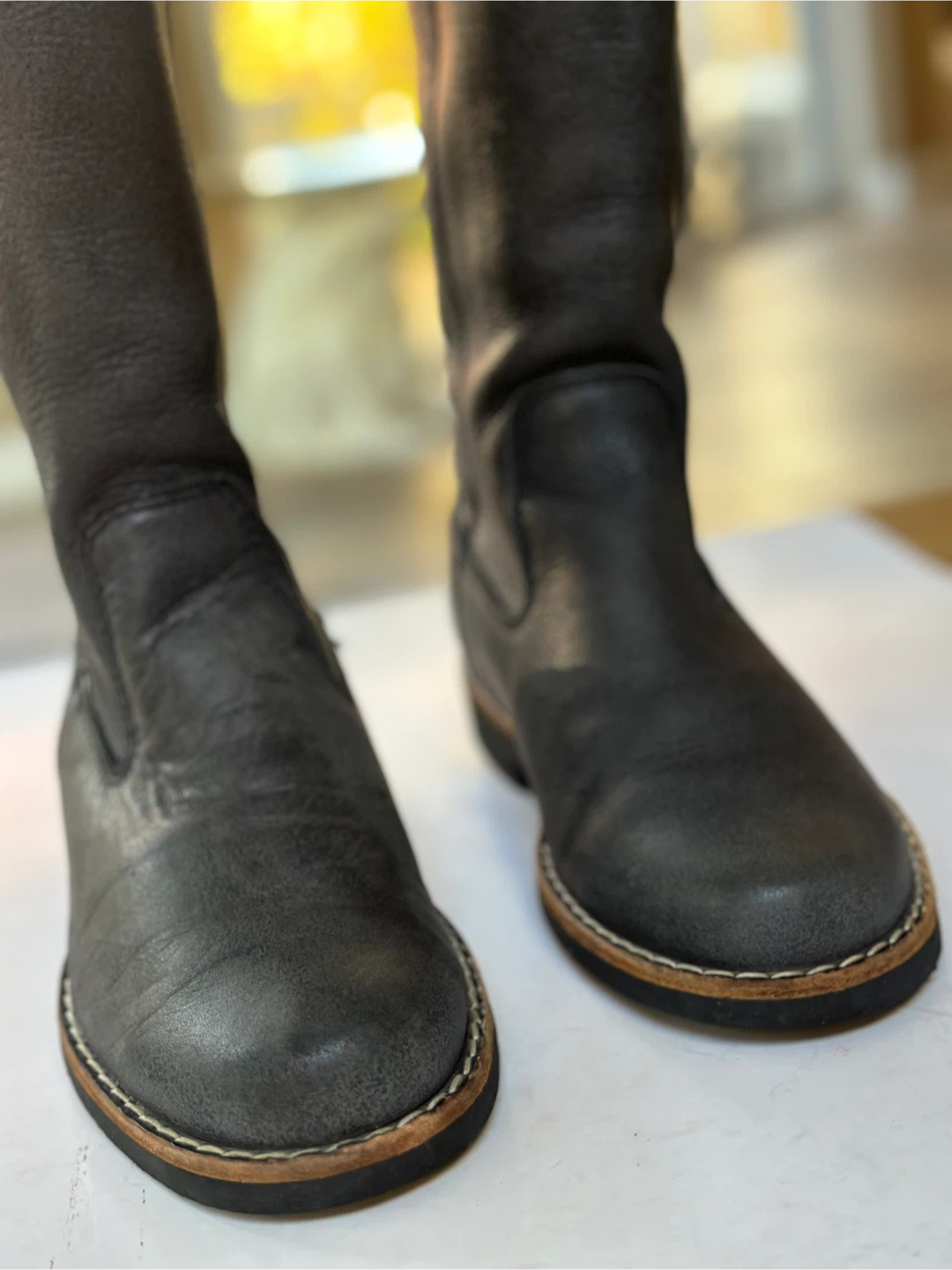 ROOTS  Knee High Nubuck Leather Boots - size 8 - photo 3