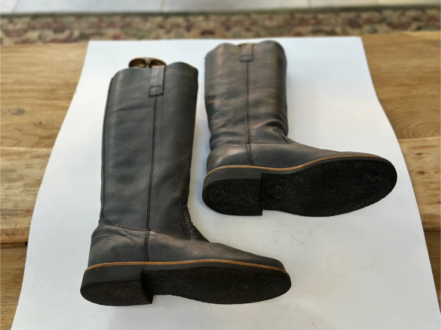ROOTS  Knee High Nubuck Leather Boots - size 8 image indicator(10)