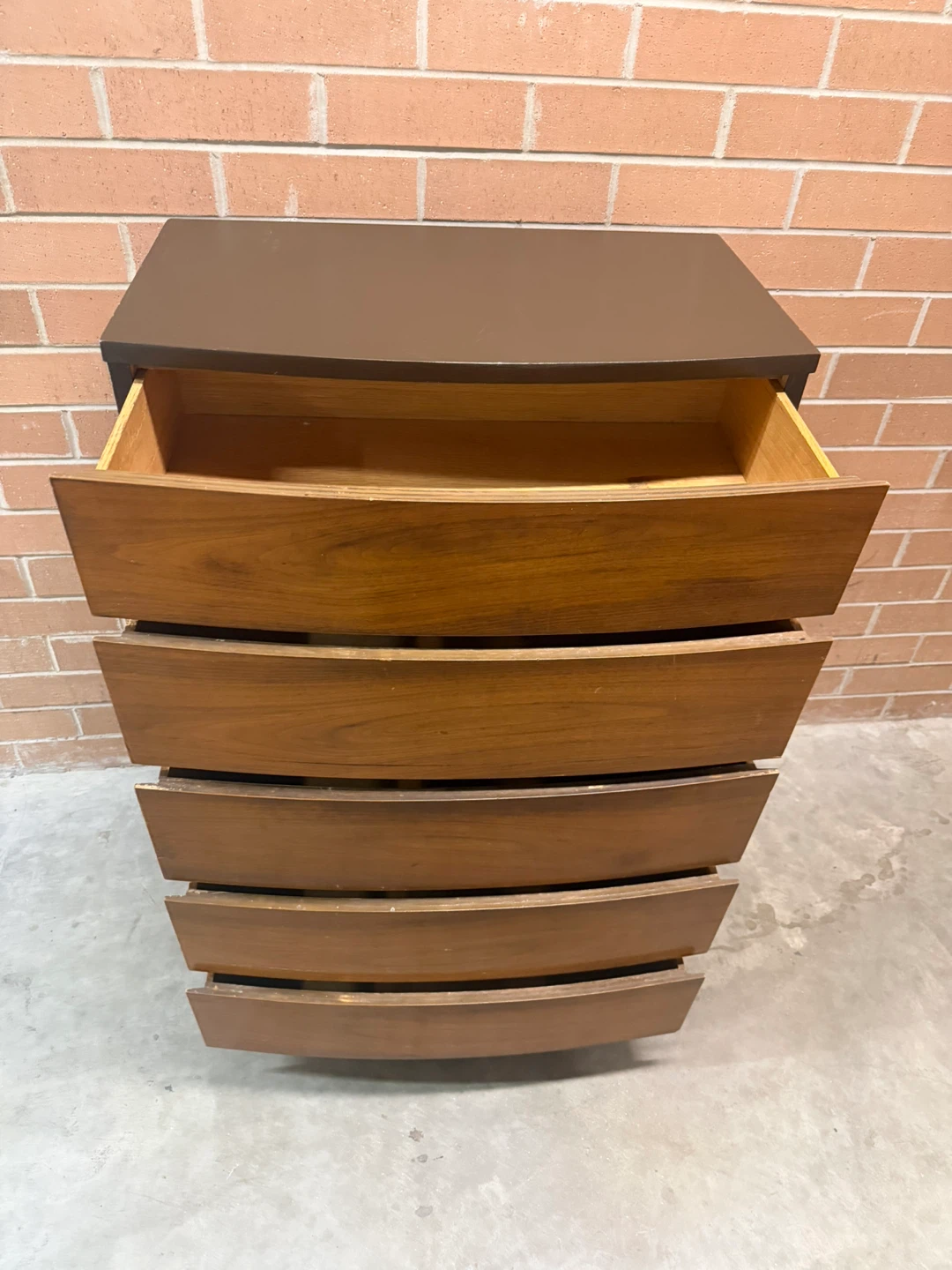 Vintage Wooden 5-Drawer Dresser - photo 4