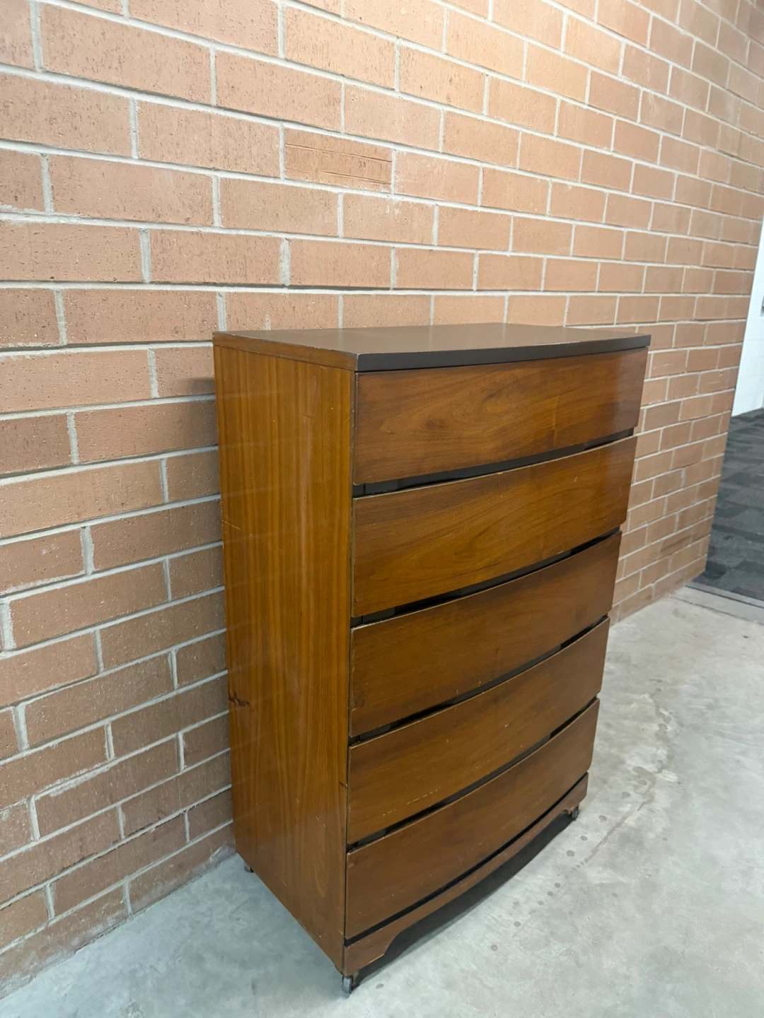 Vintage Wooden 5-Drawer Dresser - photo 3