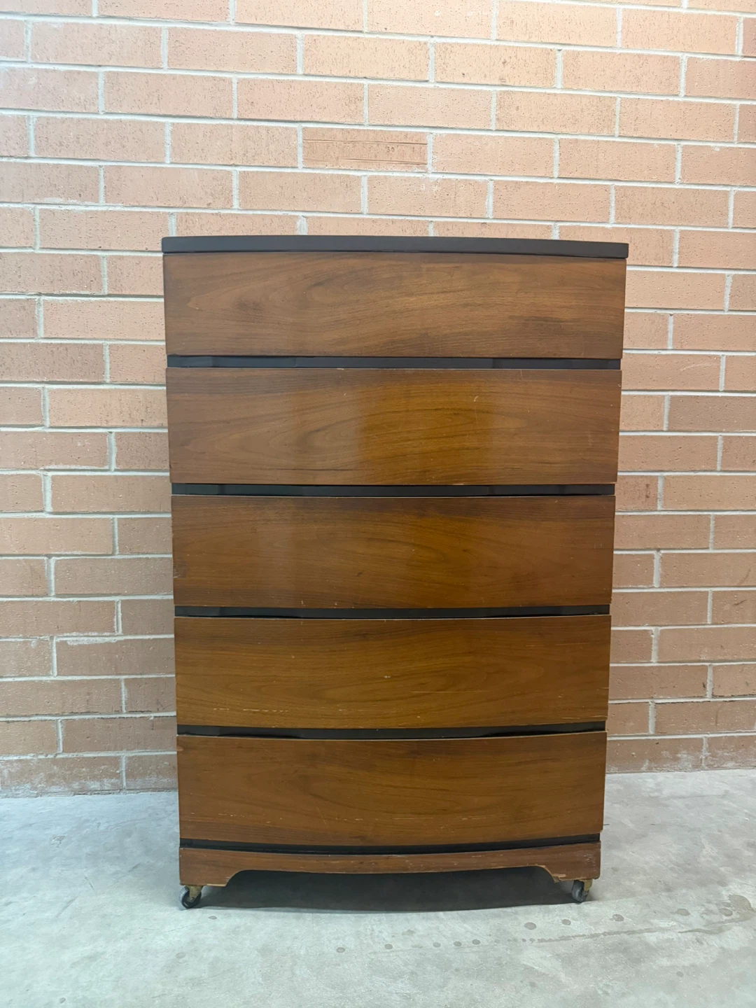 Vintage Wooden 5-Drawer Dresser