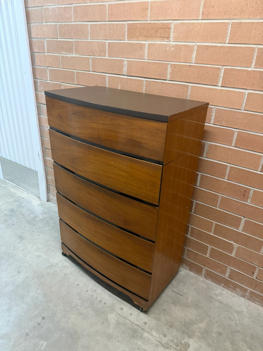 Vintage Wooden 5-Drawer Dresser - photo 5