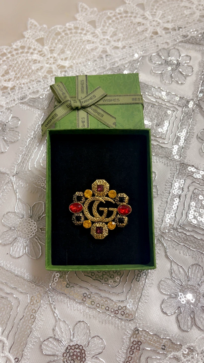 Gucci Brooch with Box - photo 2