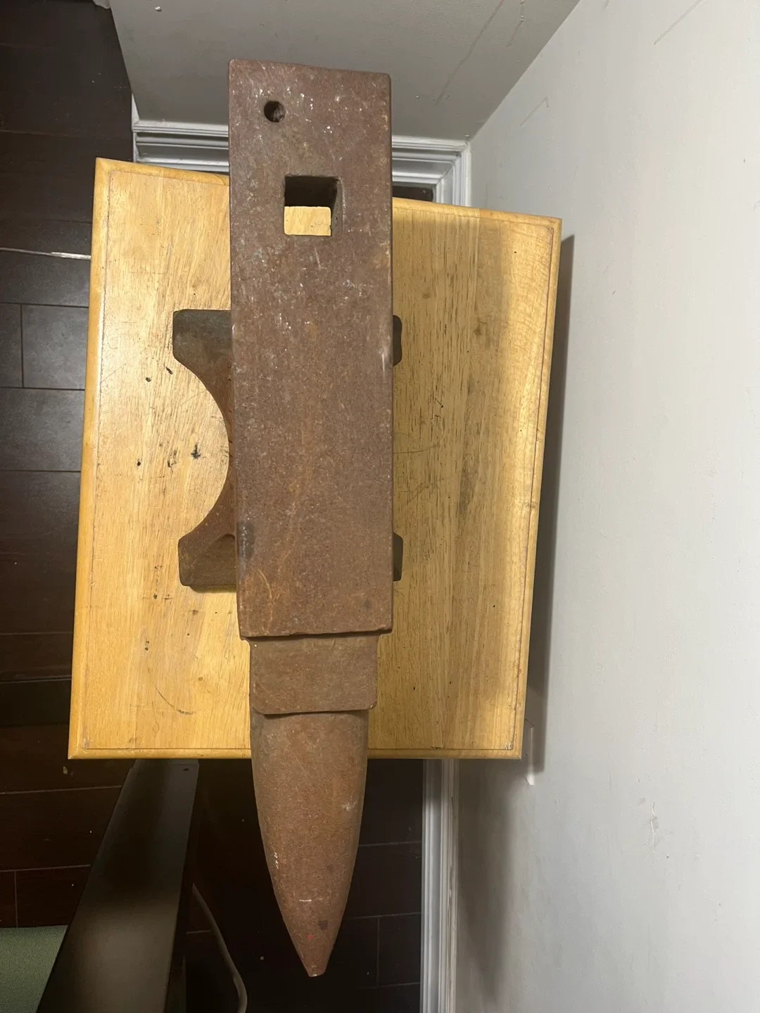 51 Kilos Anvil Brooks England 1CWT image indicator(2)