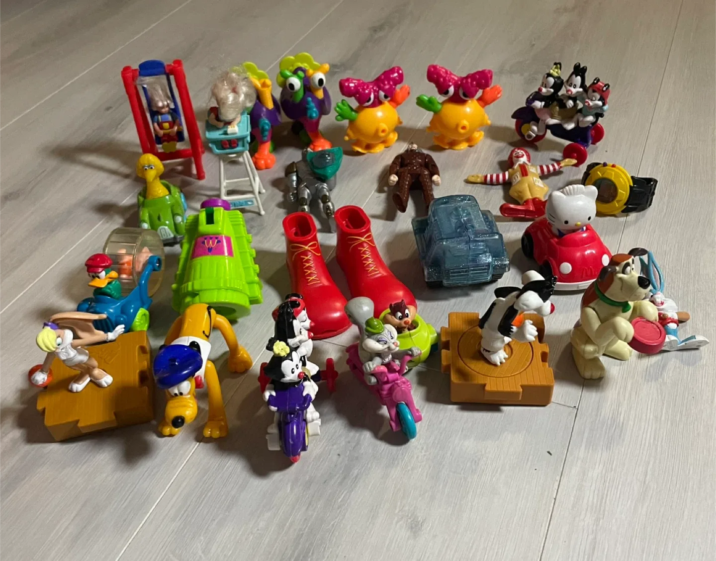 Rare Vintage 90s McDonald’s Toy Lot! image indicator(2)