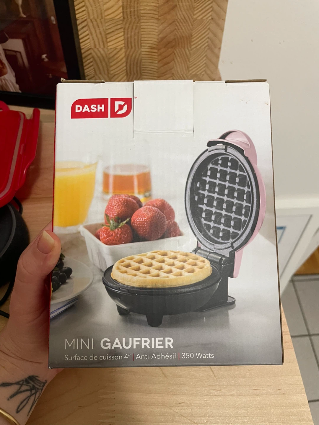 Dash Mini Waffle Maker - Pink - in Box