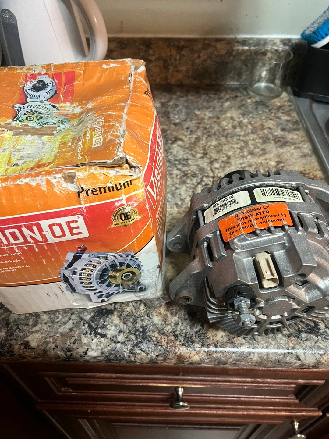 Vision-OE Premium Remanufactured Alternator image indicator(2)