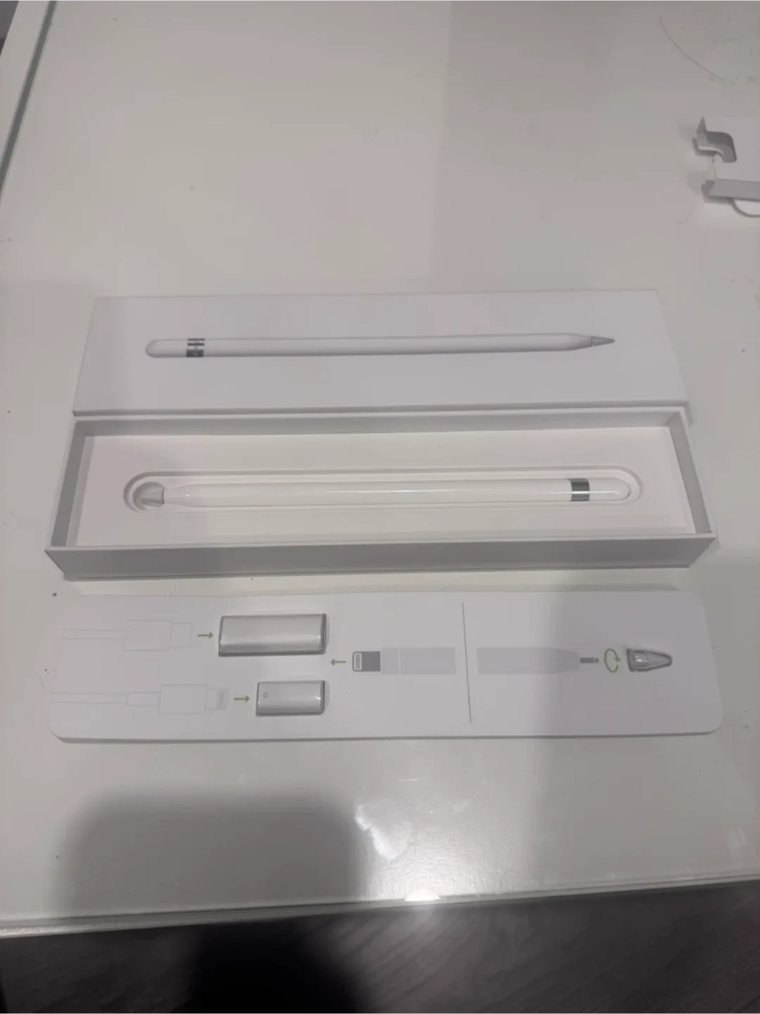 Apple Pen 1st Generation image indicator(2)