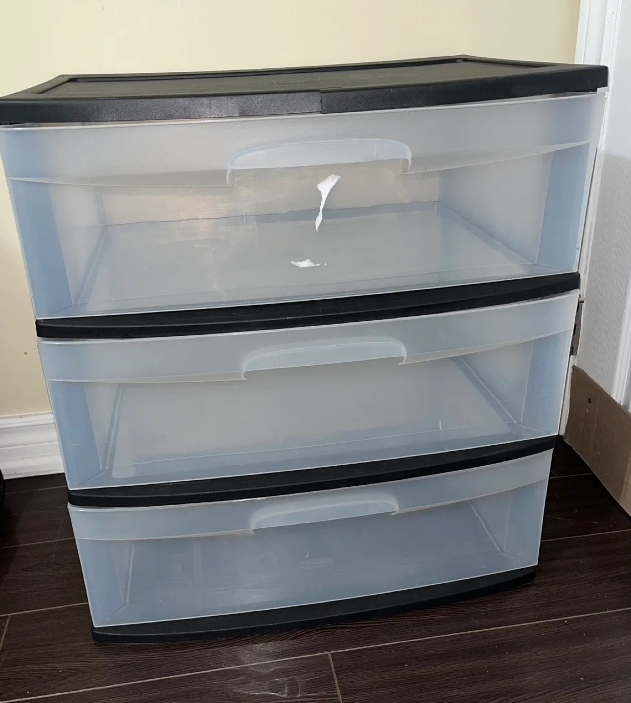 Sterilite 3-Drawer Storage image indicator(2)