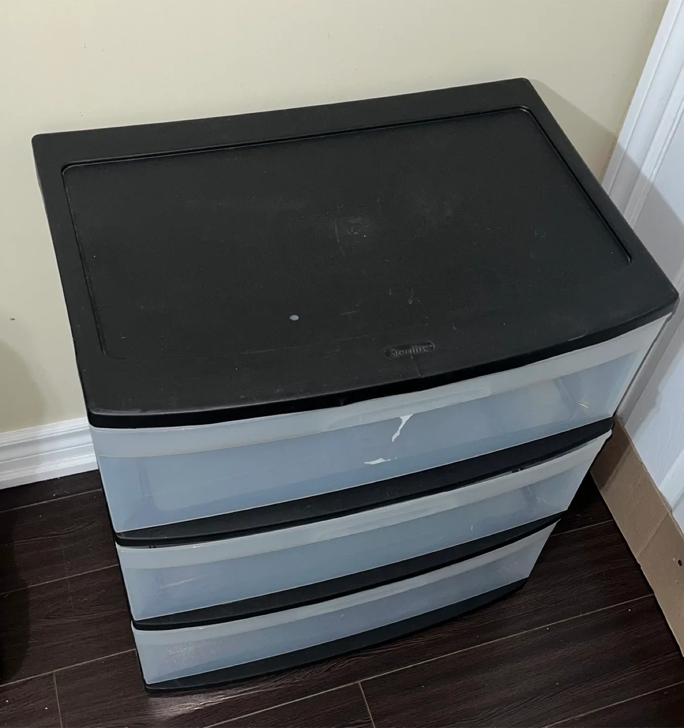 Sterilite 3-Drawer Storage image indicator(3)