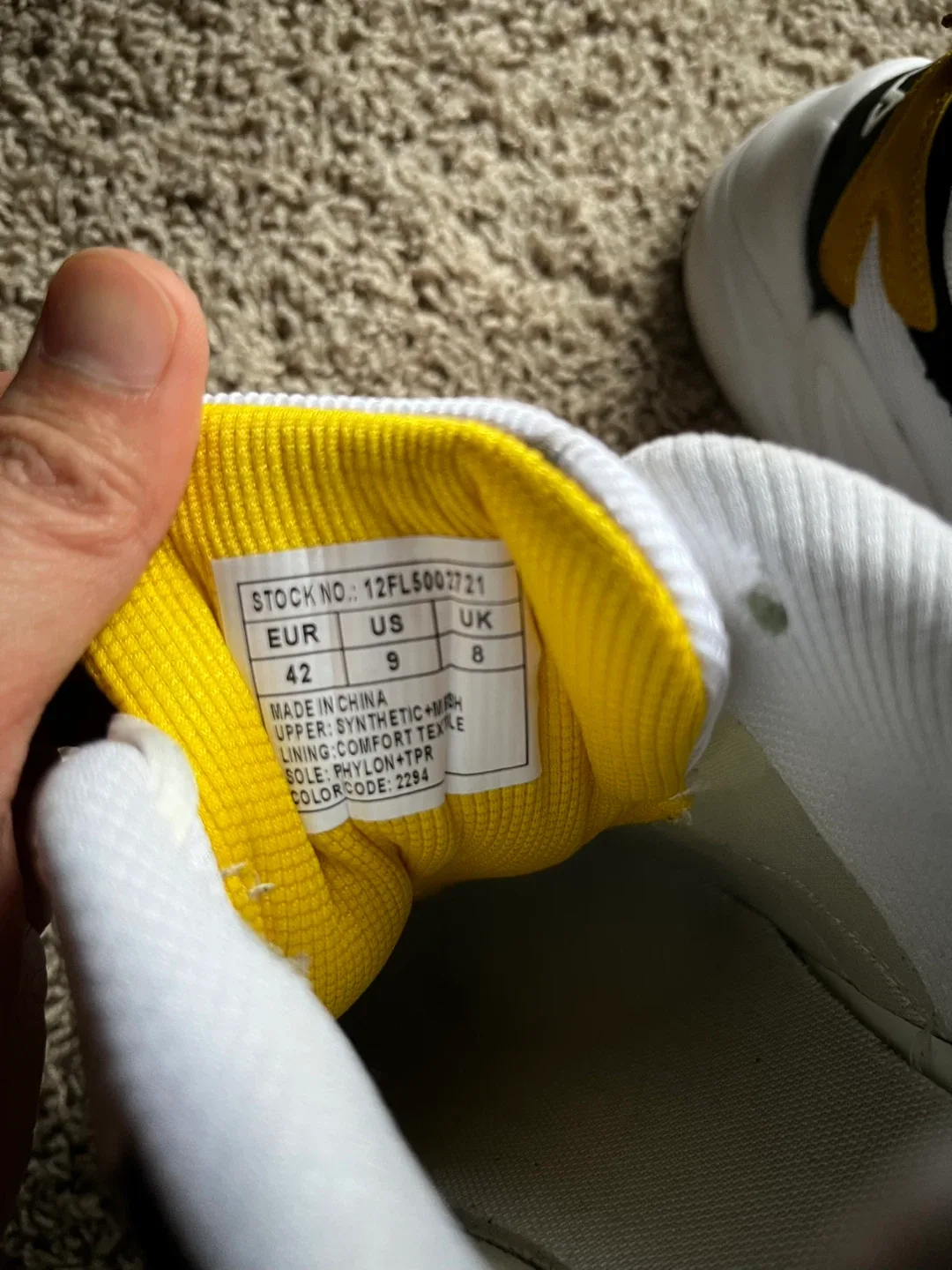 Fila White Sneakers US 9 image indicator(2)