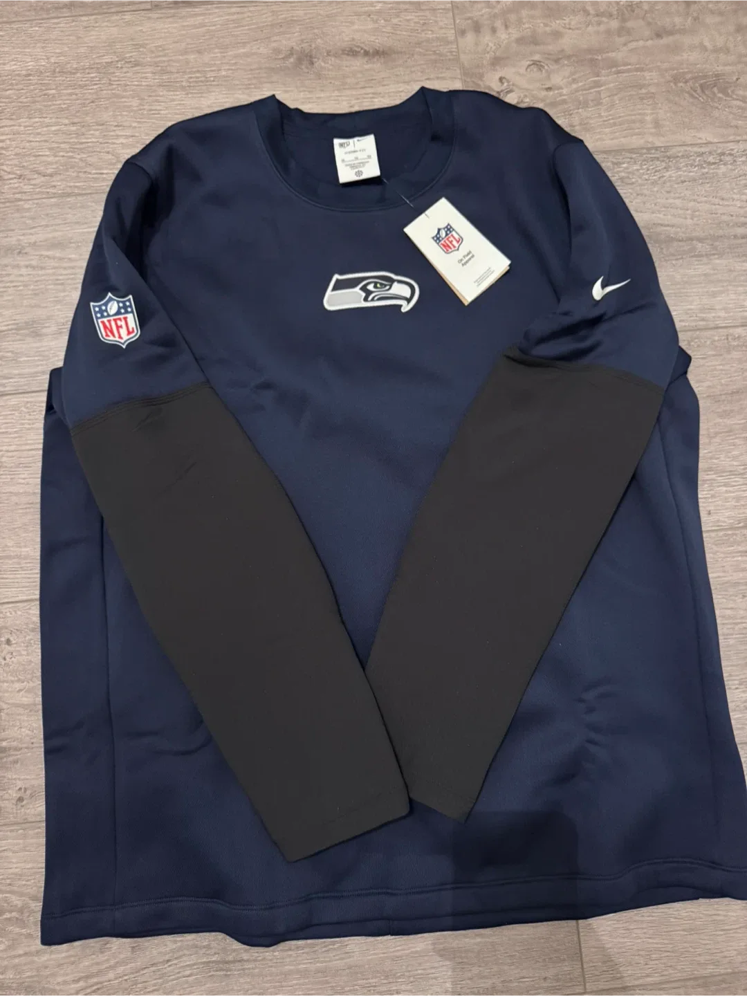 Nike NFL Seattle Seahawks Therma-FIT Top XL - New image indicator(2)