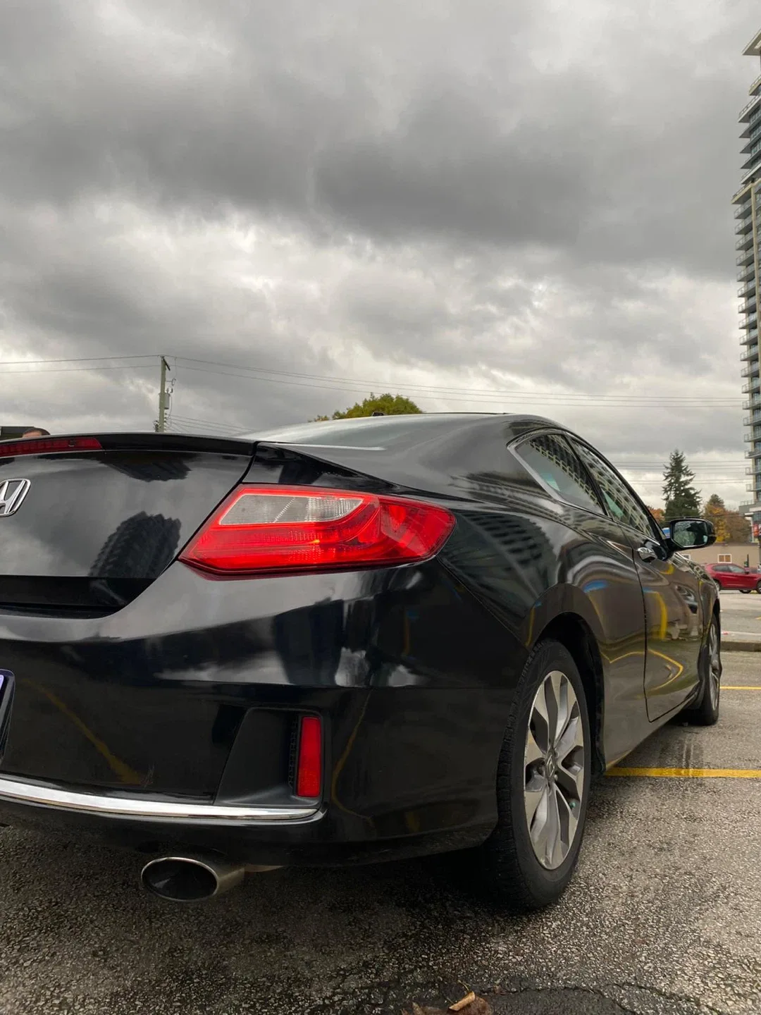 Black Honda Accord Coupe image indicator(2)