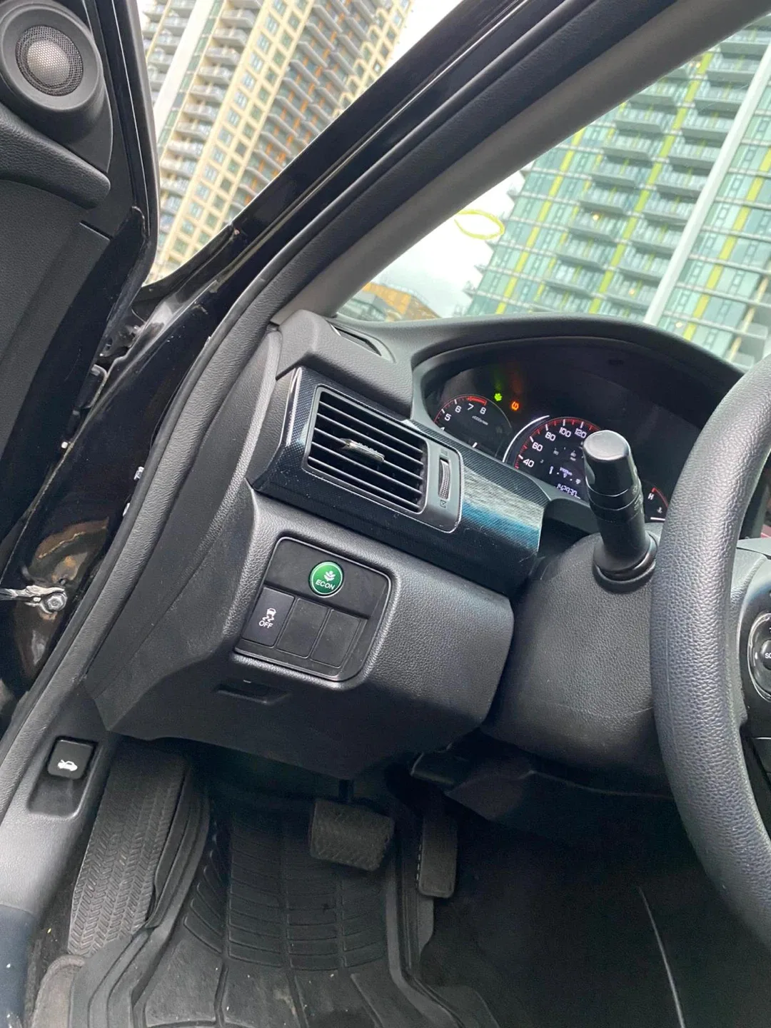 Black Honda Accord Coupe image indicator(10)