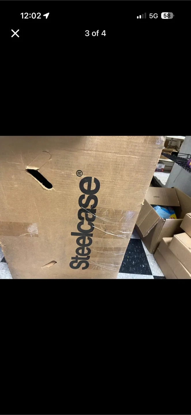 Steelcase Gesture Office Chair - Black image indicator(2)