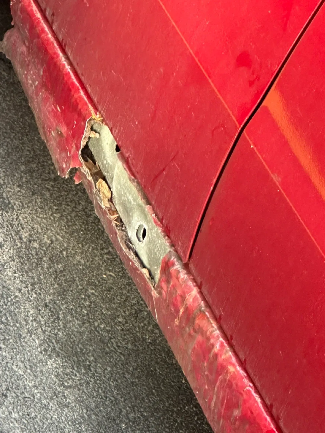 Red Ford Focus Sedan image indicator(3)