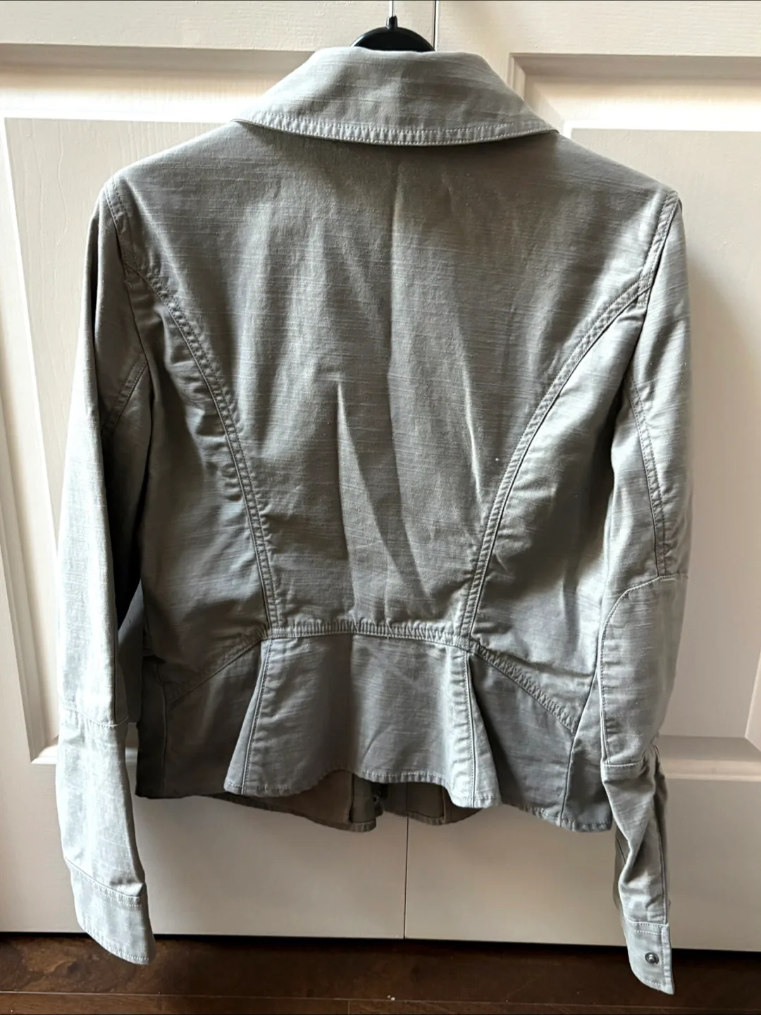 Armani Exchange Khaki Jacket - Size M image indicator(4)