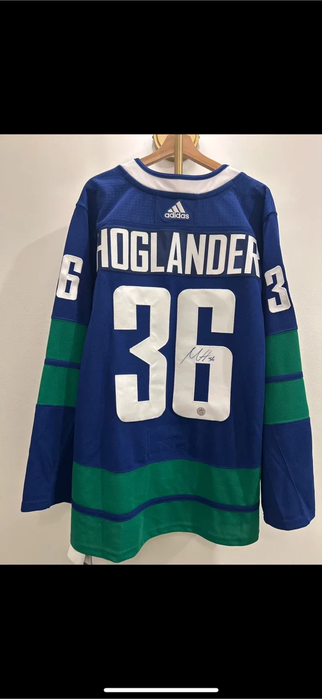 Autographed Canucks Hoglander Jersey image indicator(2)