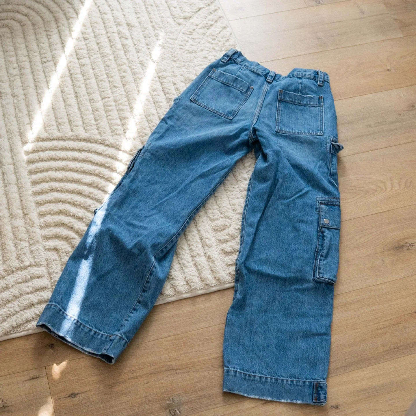 Oak + Fort Denim Cargo Pants - Size 24 image indicator(6)