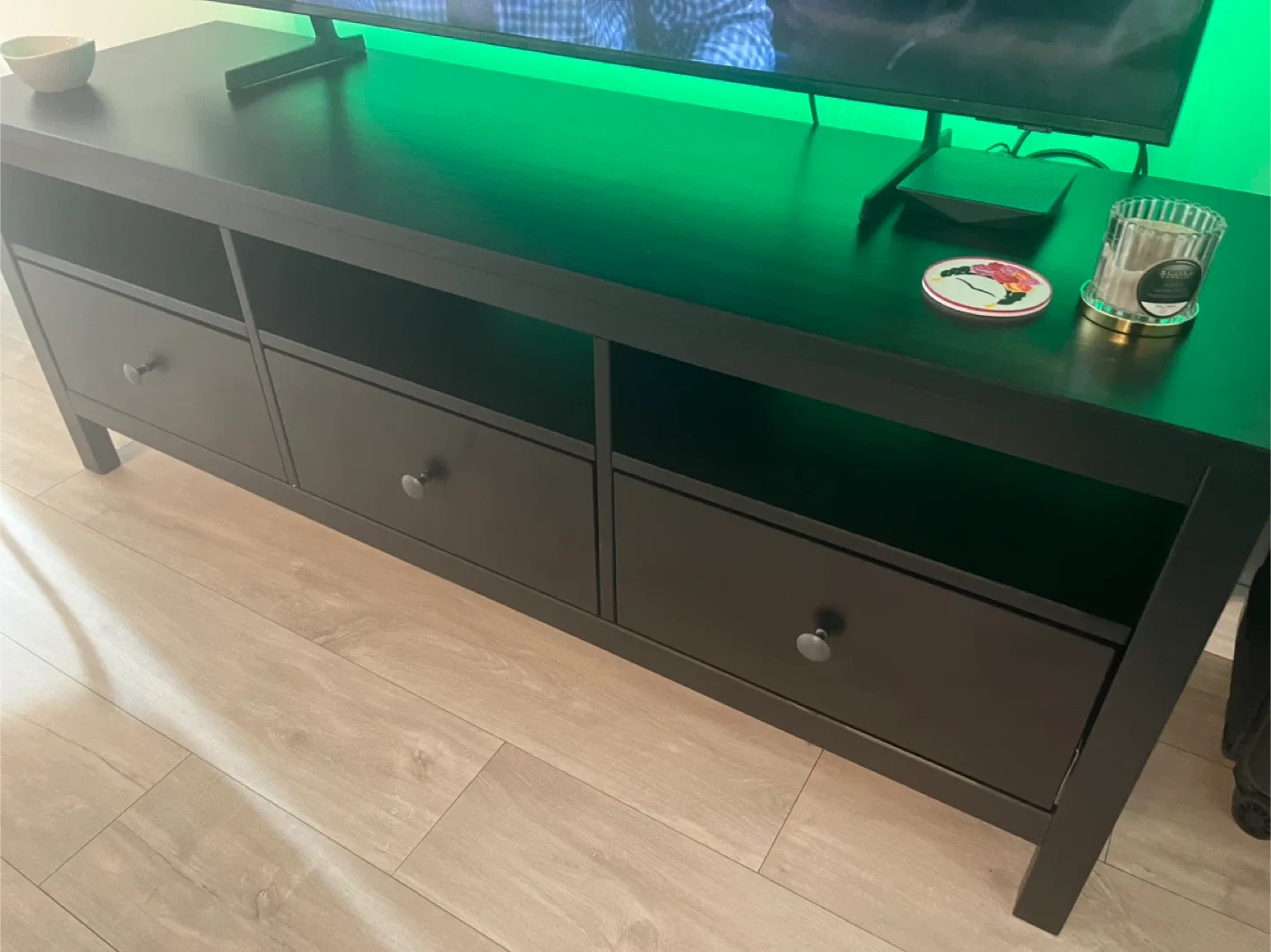 IKEA Hemnes Black-Brown TV Bench image indicator(7)