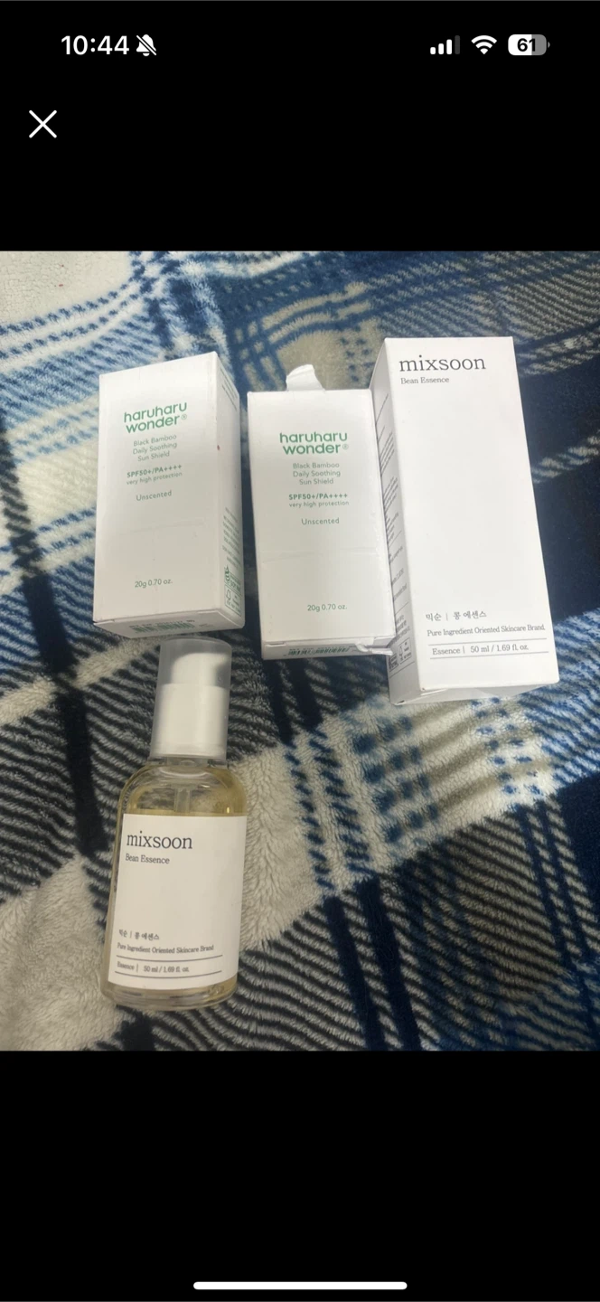 Mixsoon Bean Essence & Haruharu Wonder Sun Shield