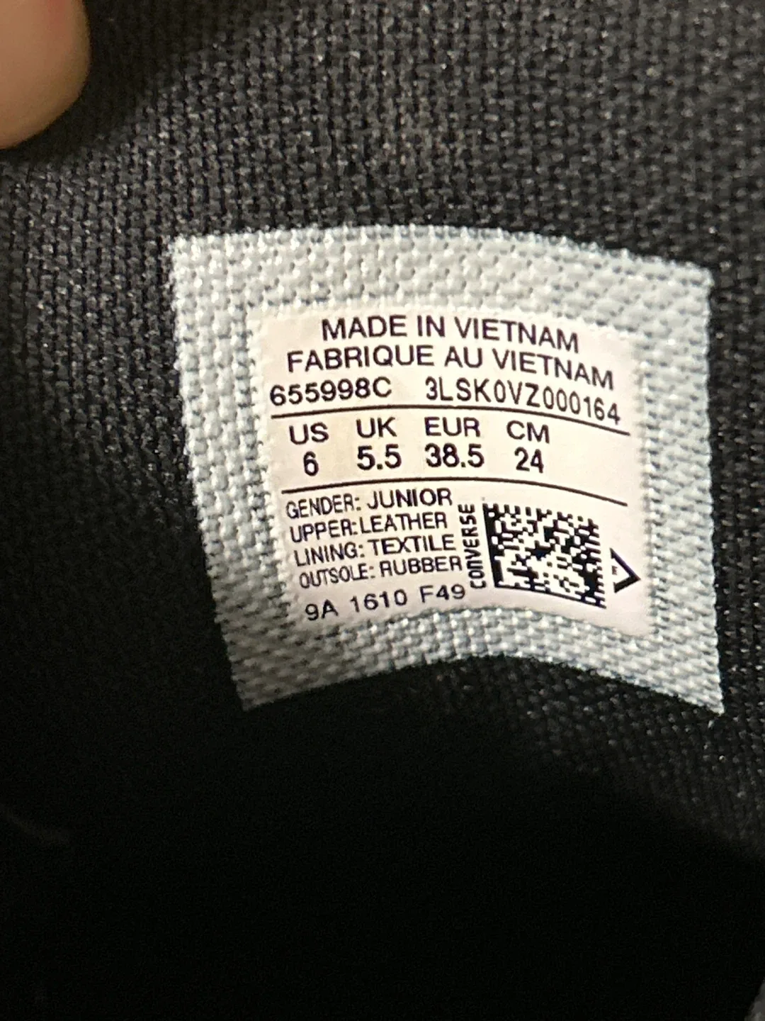 Converse All Star High Top Sneakers - Size 6 (Youth) image indicator(5)