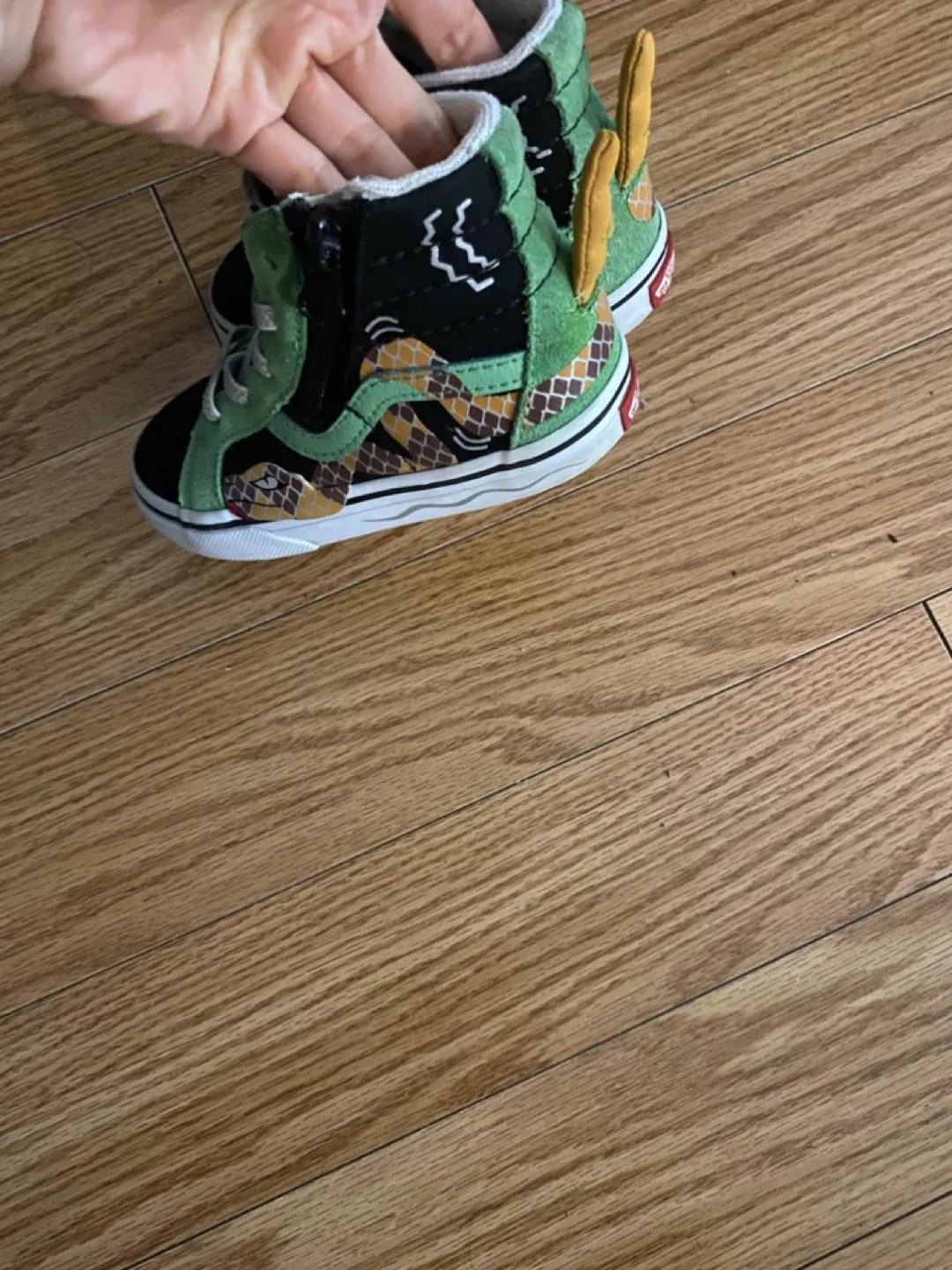 Vans Toddler Sk8-Hi Zip Dinosaur Shoes - Size 6 image indicator(2)