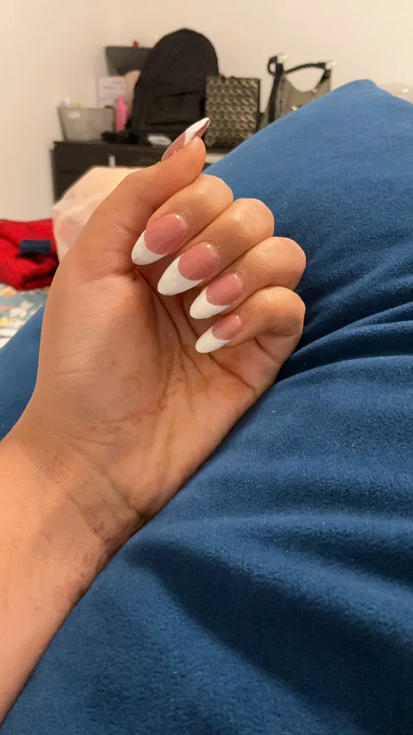 Nails at $10 image indicator(7)