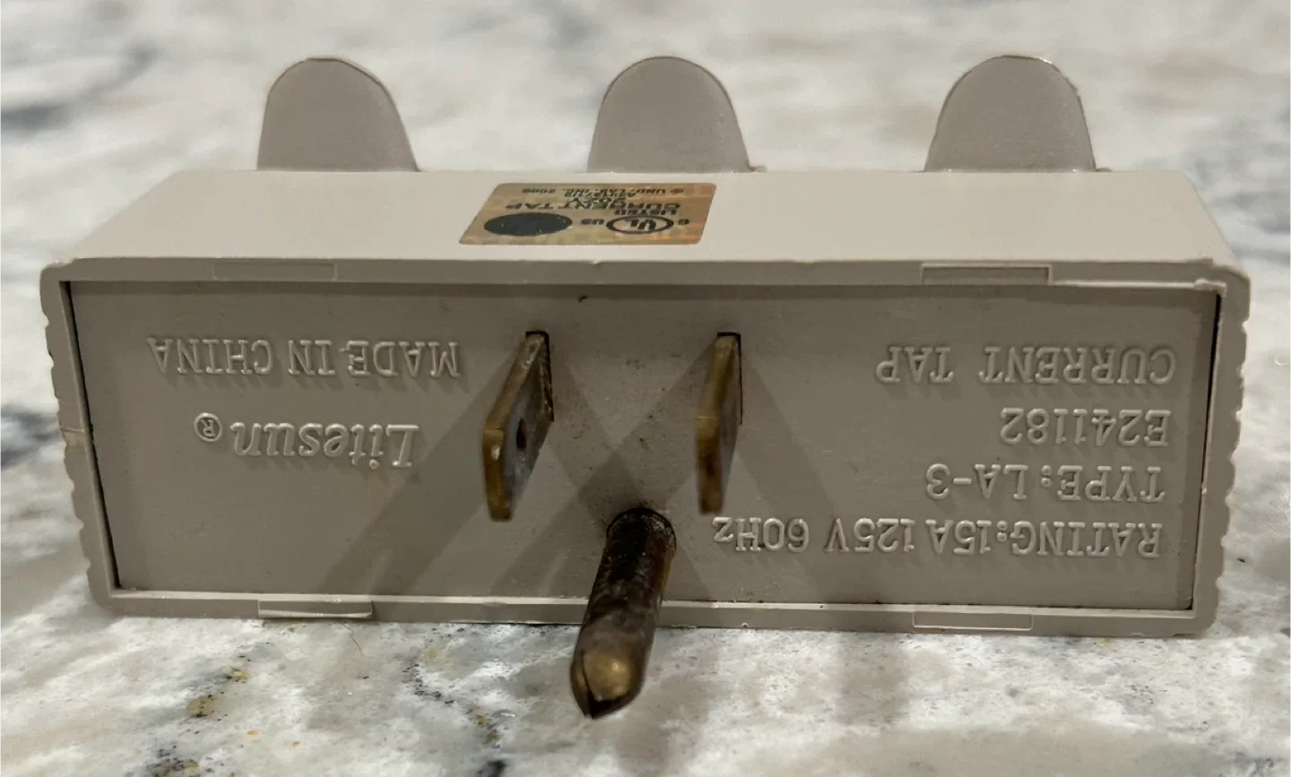 Leviton & Litesun Multi Outlet Adapter image indicator(7)