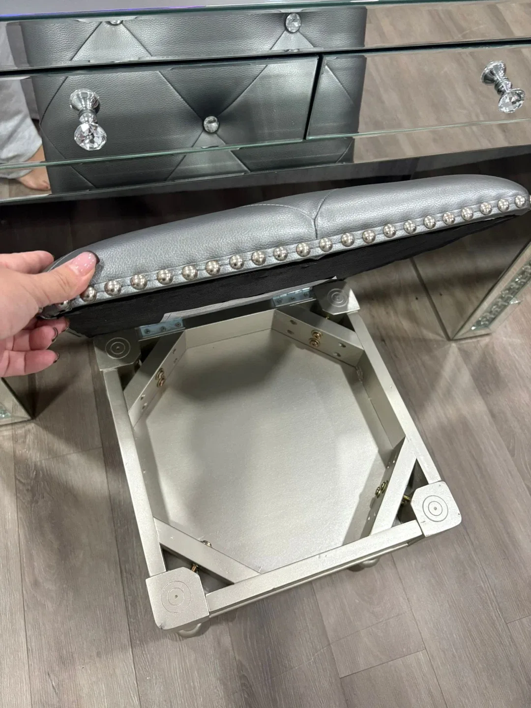 Mirrored Vanity Desk with Stool image indicator(5)