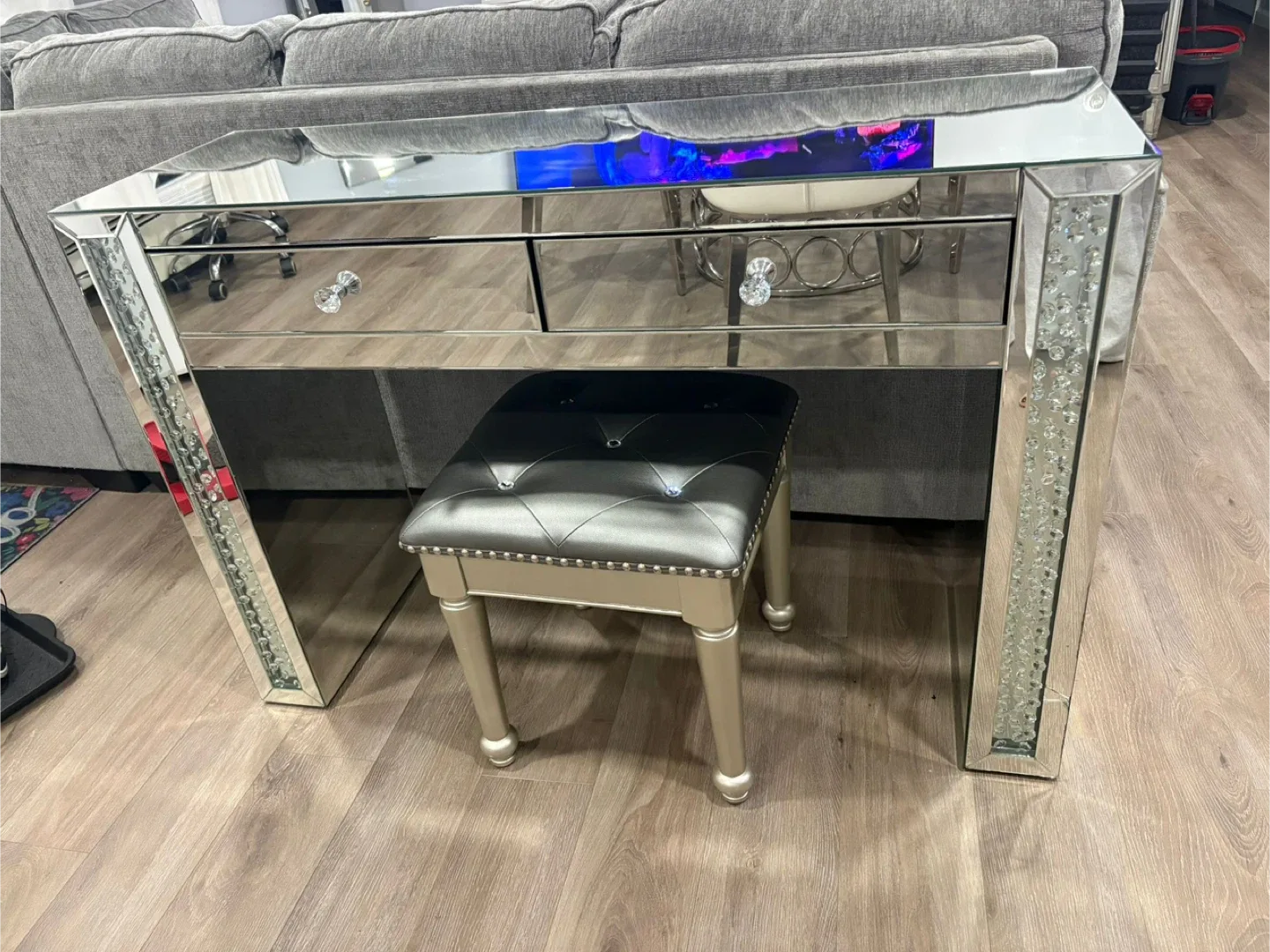 Mirrored Vanity Desk with Stool image indicator(3)