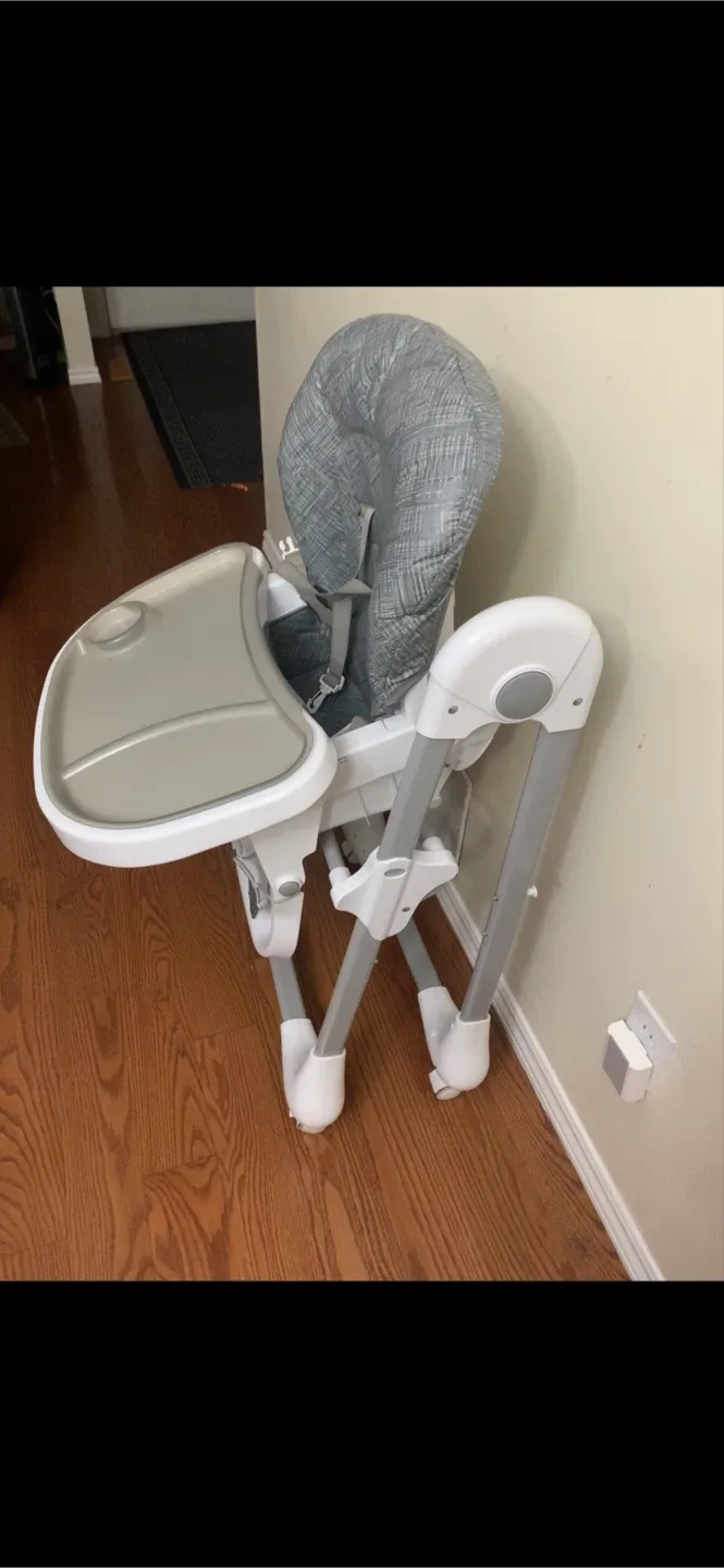 Foldable Baby Eating Feeding High Chair image indicator(7)