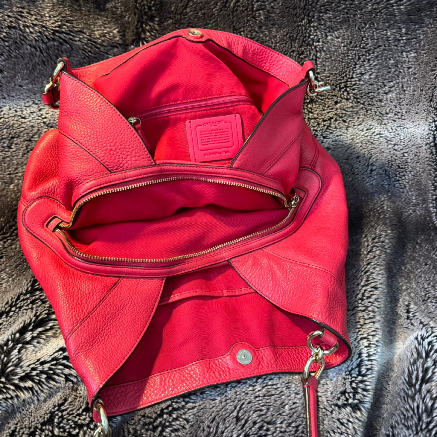 Coach Red Leather Shoulder Bag - photo 2