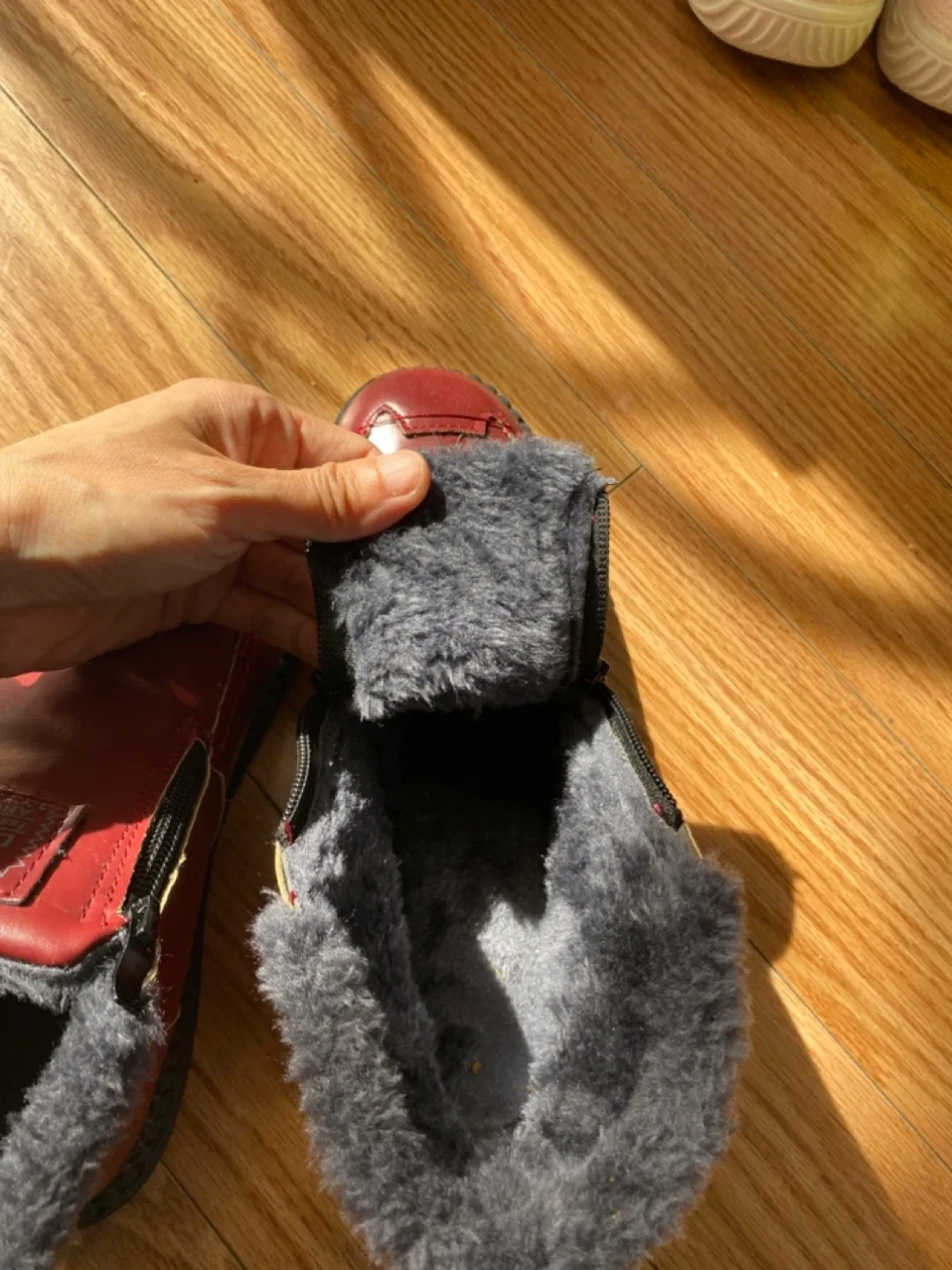 Brand New Red Fur-Lined Boots - Size 38 image indicator(2)