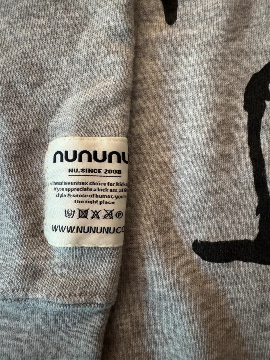 Brand New w/tags NUNUNU Kids Goofy Skull Sweatshirt. SZ 8-9. - photo 4