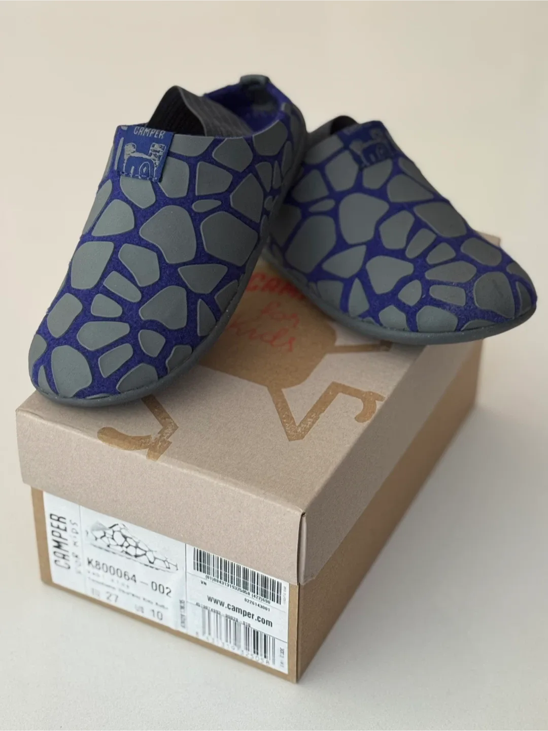 *BRAND NEW* CAMPER Wabi Slippers. Kids 10US/27EU image indicator(2)