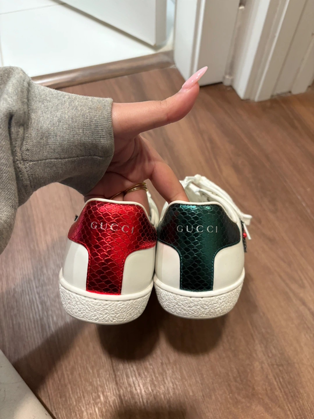 Gucci Women’s Ace Embroidered Sneaker size 7 - photo 5