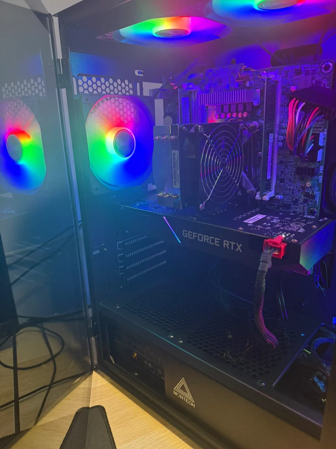 Custom RTX Gaming Pc image indicator(3)