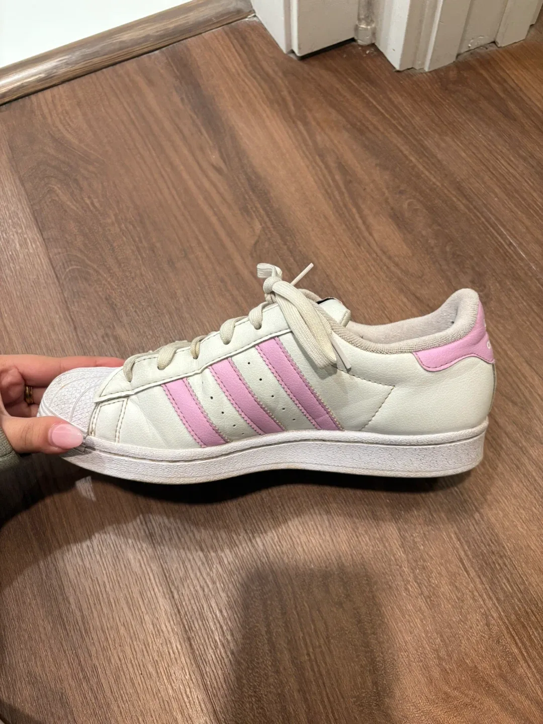 Adidas Superstar White/Pink Sneakers size is 7.5 image indicator(5)