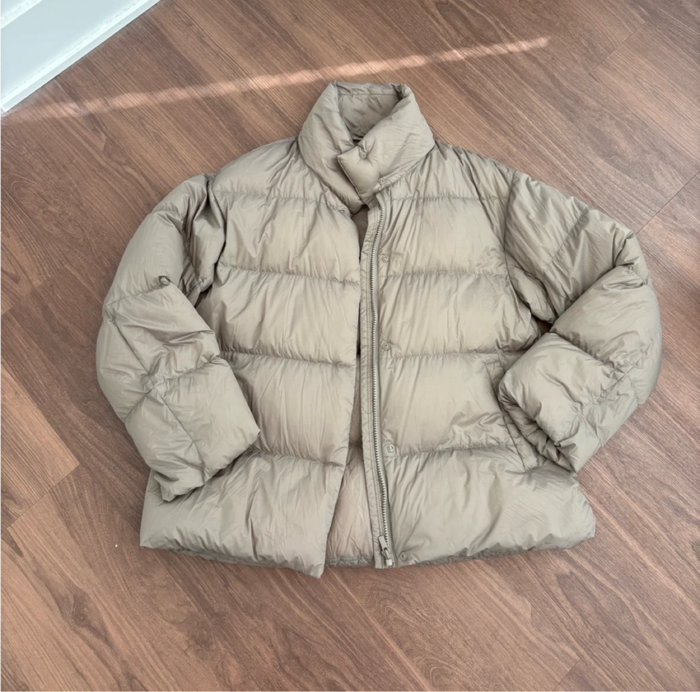 Uniqlo Ultra Light Down Puffer Jacket - Size S
