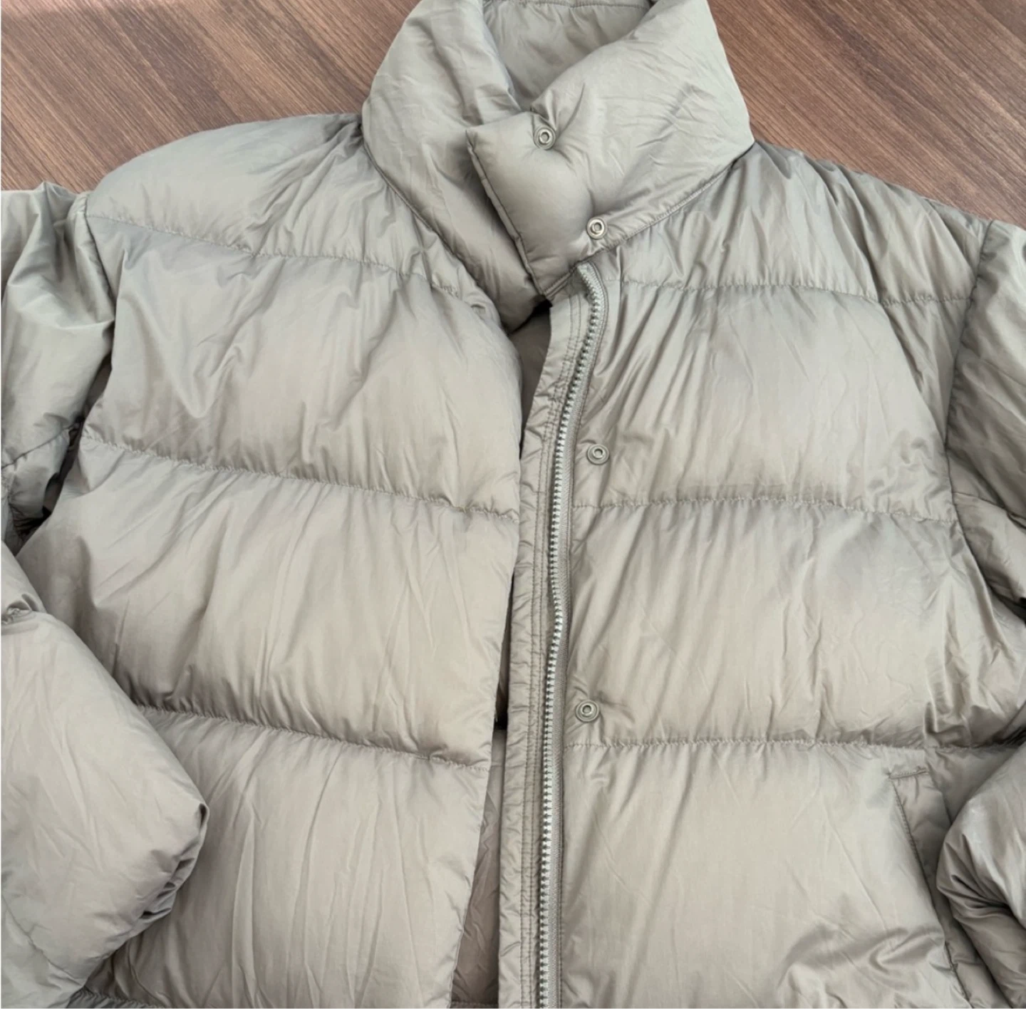 Uniqlo Ultra Light Down Puffer Jacket - Size S - photo 2