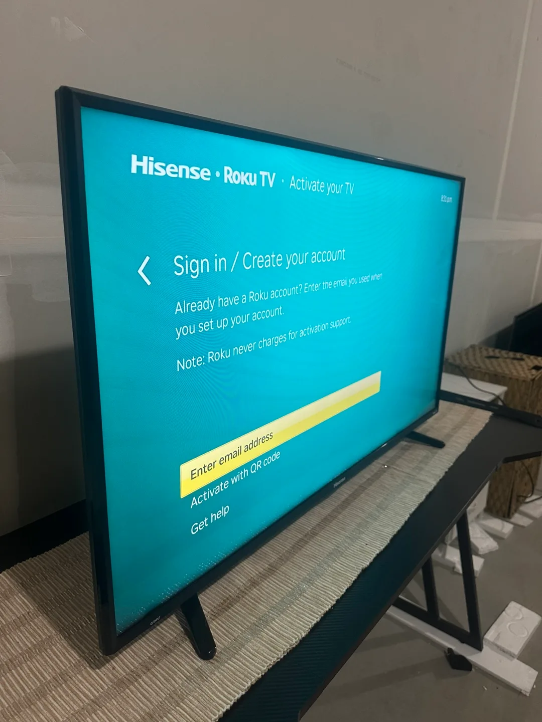 43” Hisense Roku Smart TV – Used Like New!