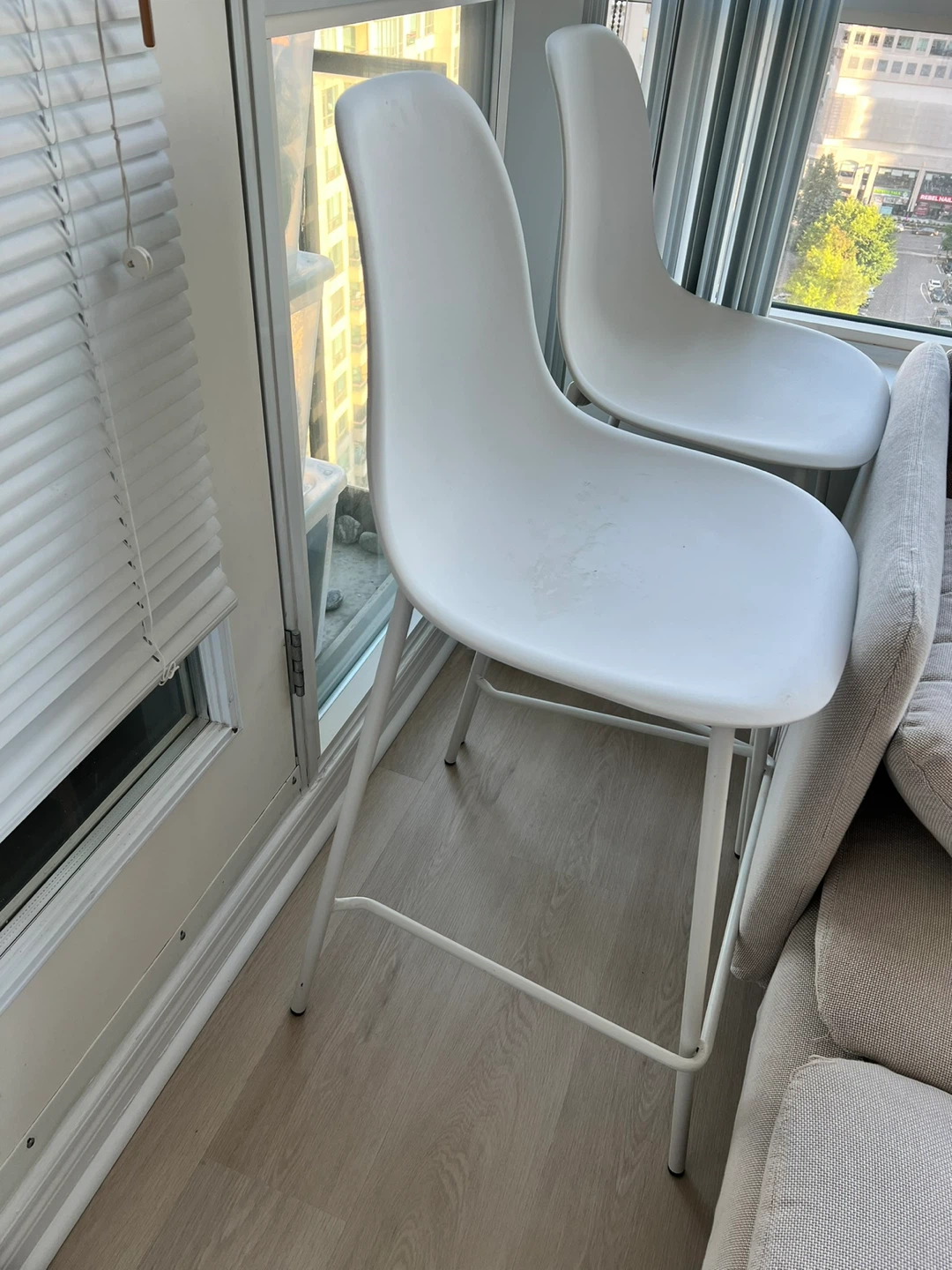 Wazo Furniture Bar Stools