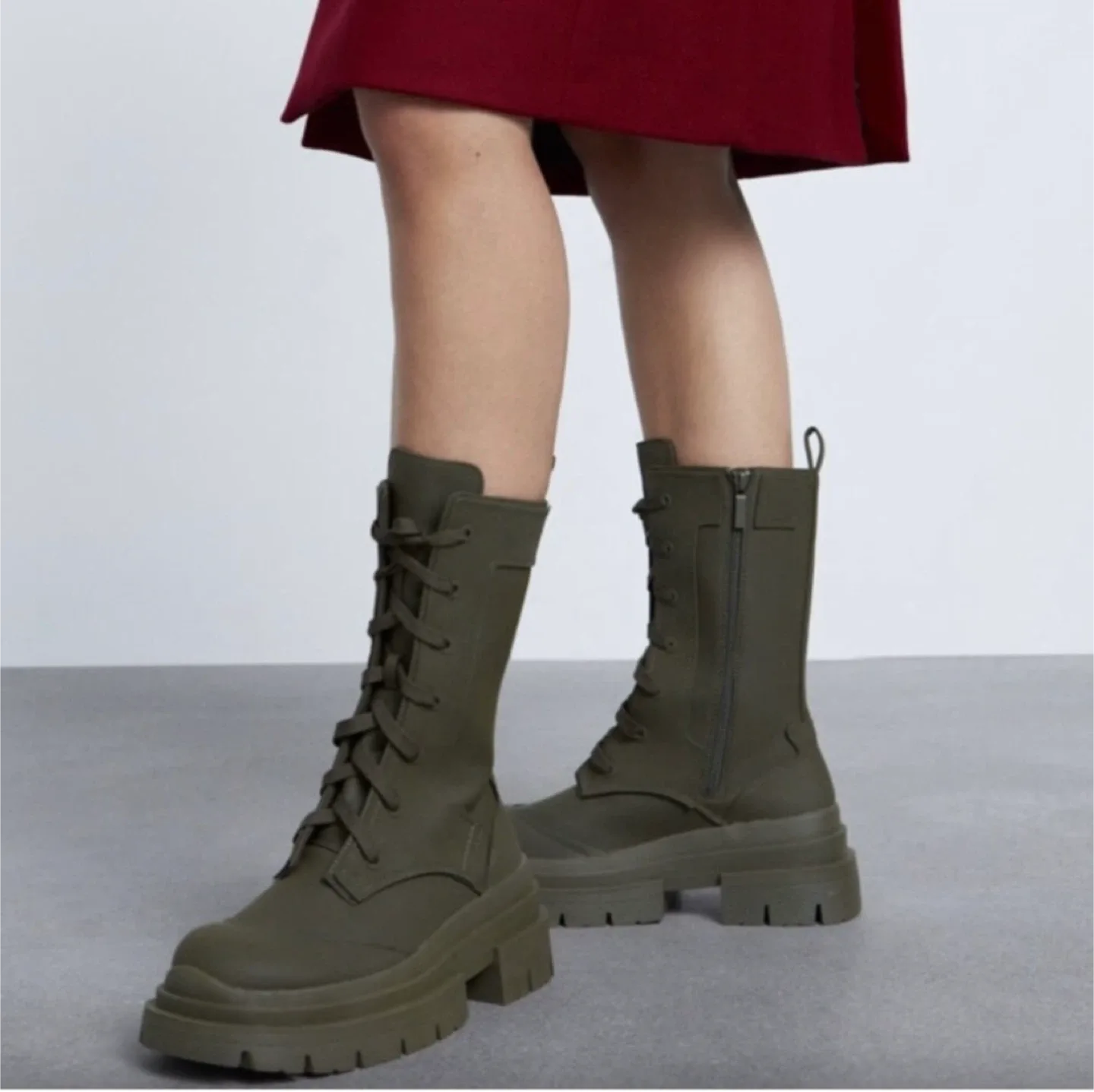 5.5 - Brown Zara Boots - Rubber Feel - Zipper - Laces thumbnail