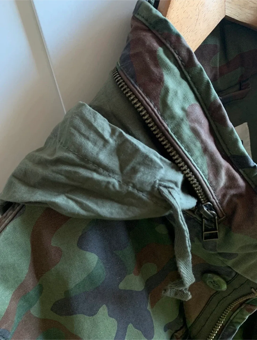 GAP Men’s Jacket-Size M image indicator(6)