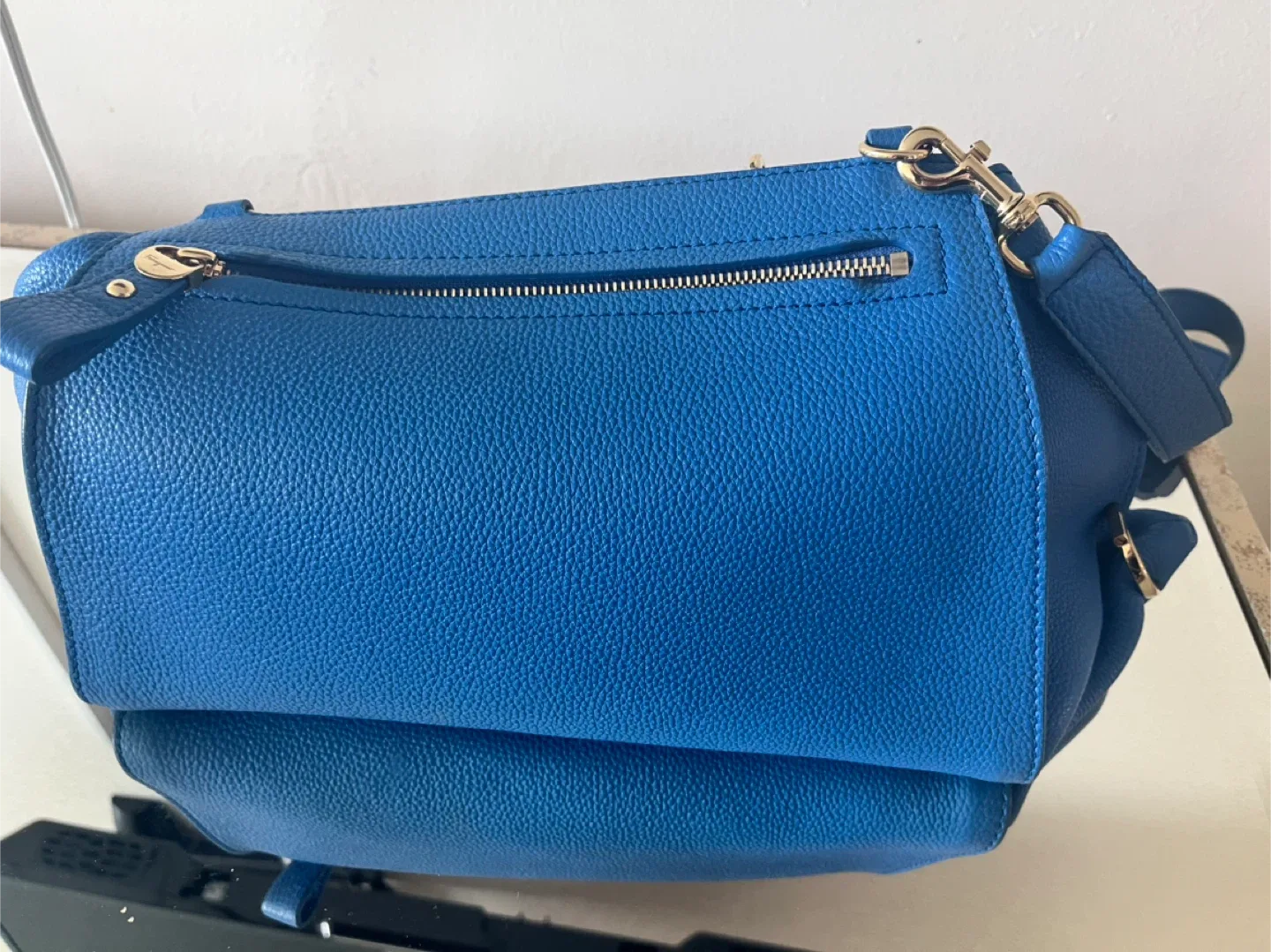 Salvatore Ferragamo Blue Leather Handbag image indicator(3)