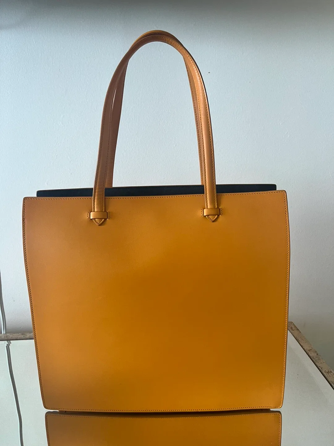 Salvatore Ferragamo Leather Tote Bag image indicator(2)